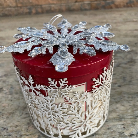 1 Snowflake Candle Magnet Topper - Picture 9 of 16